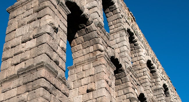 millennia-defying roman aquaduct